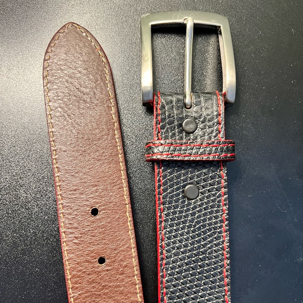 PATRICK GIBBONS  Genuine LIZZARD Handmade Leather Belt Black Red Sz 28 Brass